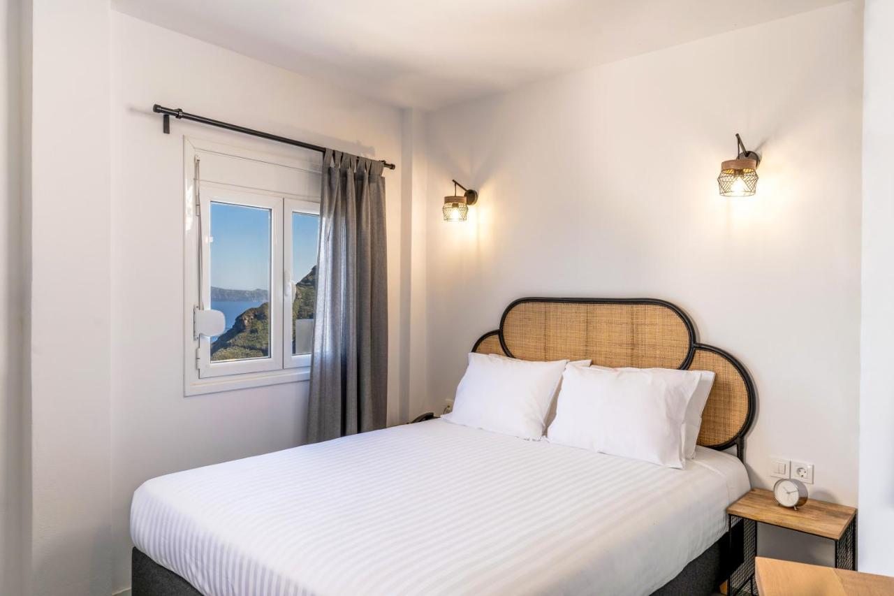 Evanthia Best View Thirassia Island Hotel Exterior foto